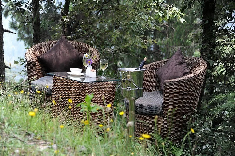 Aamod Resort Shimla Hotel